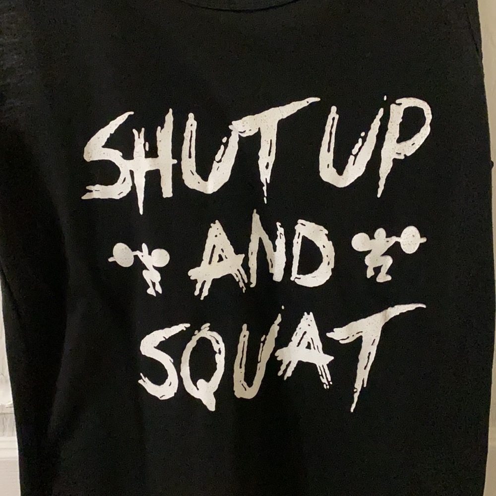 Workout top - Picture 2 of 2